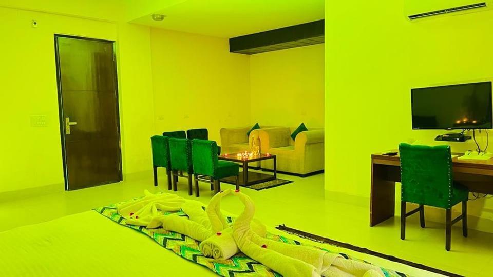 Hotel The Am Bliss Gurgaon Eksteriør billede